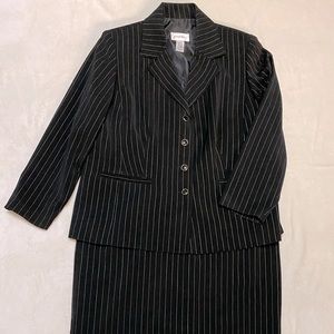 Woman Studio I Dress Suit 🌸